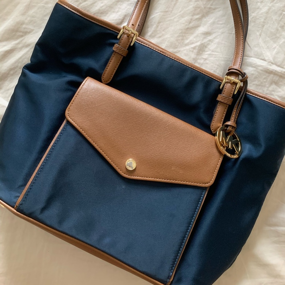 Michael Kors Nylon Jet Set tote